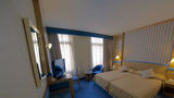 Gran Versalles Hotel Room