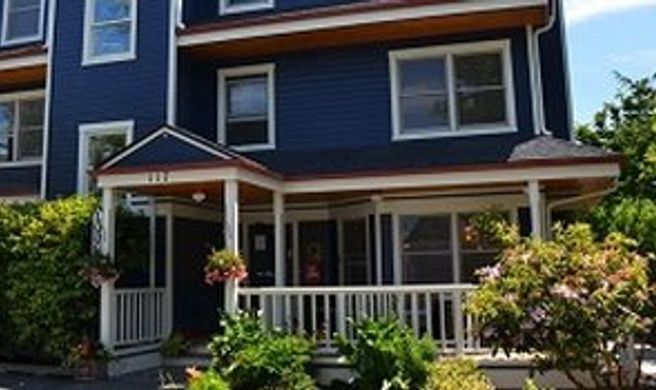 The Heron Inn & Day Spa Exterior
