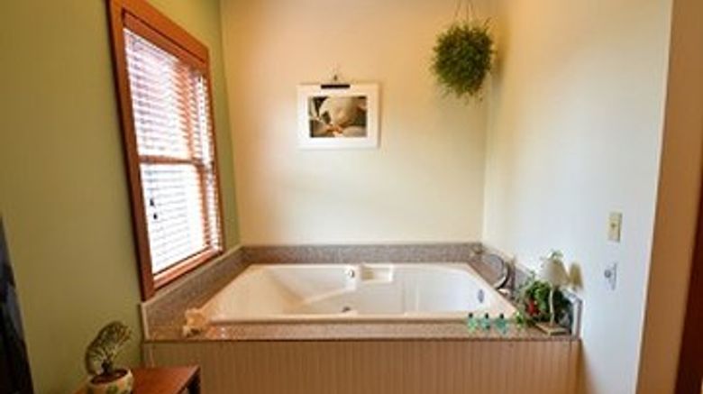 <b>The Heron Inn & Day Spa Suite</b>. Images powered by <a href="https://www.leonardoworldwide.com/" title="Leonardo Worldwide" target="_blank">Leonardo</a>.