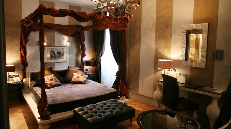 <b>The Inn at the Roman Forum Room</b>. Images powered by <a href="https://www.leonardoworldwide.com/" title="Leonardo Worldwide" target="_blank">Leonardo</a>.