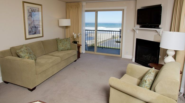 <b>Shearwater Inn Suite</b>. Images powered by <a href="https://www.leonardoworldwide.com/" title="Leonardo Worldwide" target="_blank">Leonardo</a>.