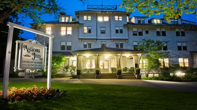Asticou Inn
