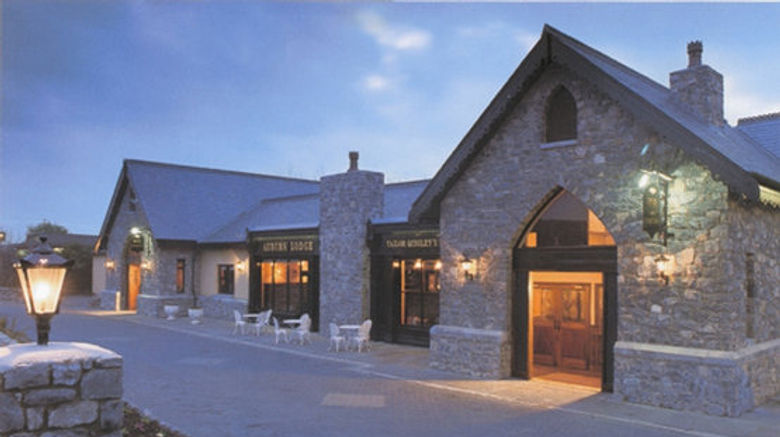 Auburn Lodge Hotel Exterior. Images powered by <a href="http://www.leonardo.com" target="_blank" rel="noopener">Leonardo</a>.