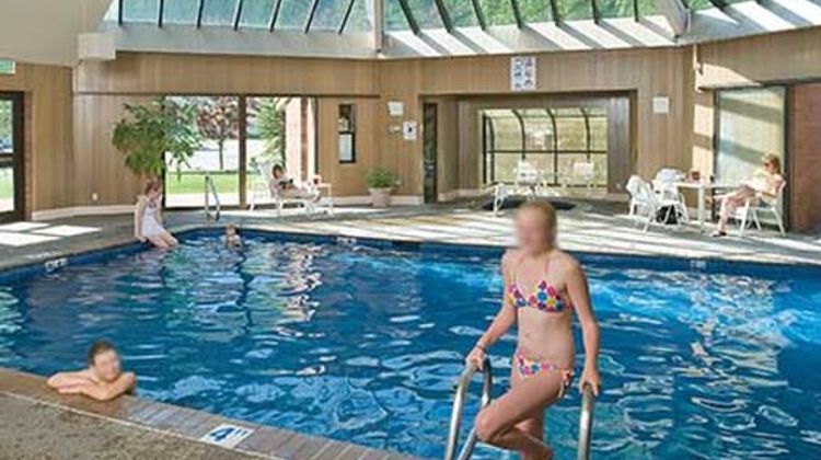 Wallace Inn Pool