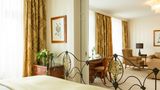 Althoff Hotel am Schlossgarten Suite