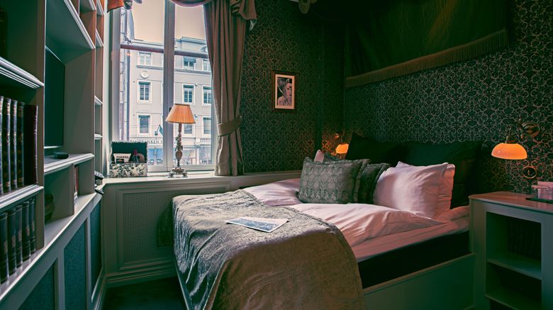 <b>Hotel Pigalle Room</b>. Images powered by <a href="https://leonardo.com/" title="Leonardo Worldwide" target="_blank">Leonardo</a>.