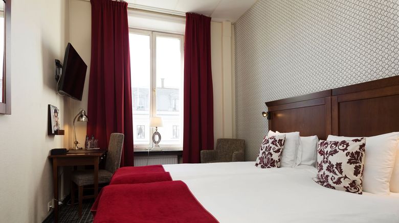<b>Hotel Opera Room</b>. Images powered by <a href="https://leonardo.com/" title="Leonardo Worldwide" target="_blank">Leonardo</a>.