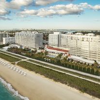 Four Seasons Hotel at The Surf Club