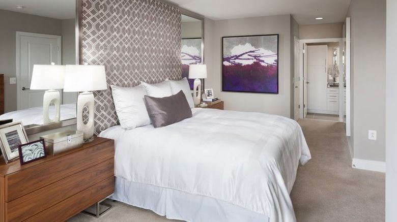 <b>Harrison at Reston Town Center Room</b>. Images powered by <a href="https://www.leonardoworldwide.com/" title="Leonardo Worldwide" target="_blank">Leonardo</a>.