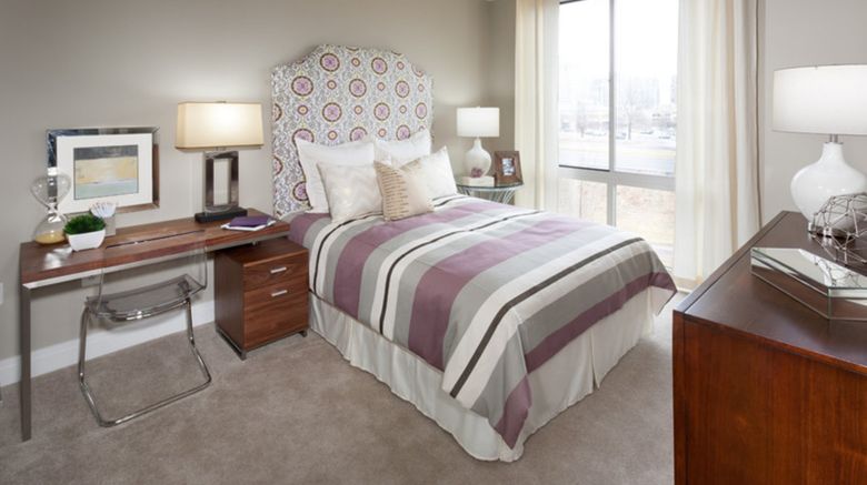 <b>Harrison at Reston Town Center Room</b>. Images powered by <a href="https://www.leonardoworldwide.com/" title="Leonardo Worldwide" target="_blank">Leonardo</a>.