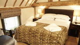 The Kings Arms Hotel Room
