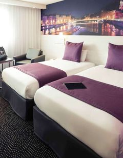 Mercure Charpennes Hotel