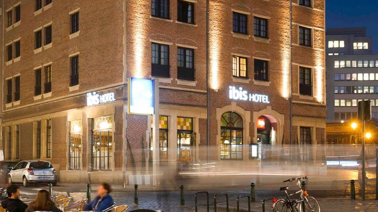 Ibis Hotel off Grand Place Exterior