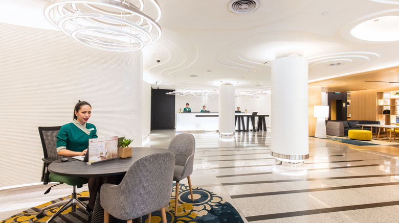 Holiday Inn Bangkok Bangkok Thailand Hotels First Class Hotels In Bangkok Gds Reservation Codes Travelage West