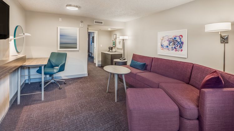 Crowne Plaza Suites Suite