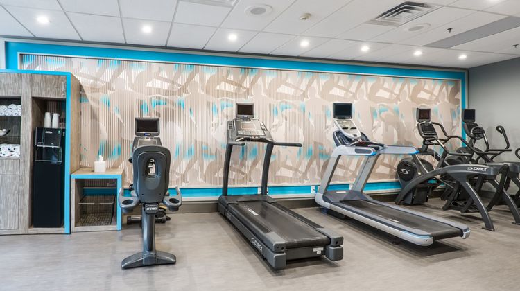 Crowne Plaza Suites Health Club