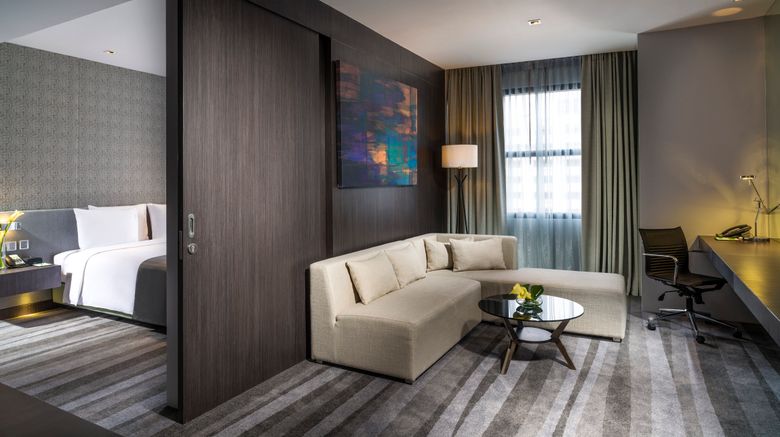 Holiday Inn Bangkok Sukhumvit Bangkok Thailand Hotels First Class Hotels In Bangkok Gds Reservation Codes Travelage West