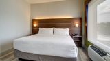 Holiday Inn Express/Stes Aurora-Napervil Suite