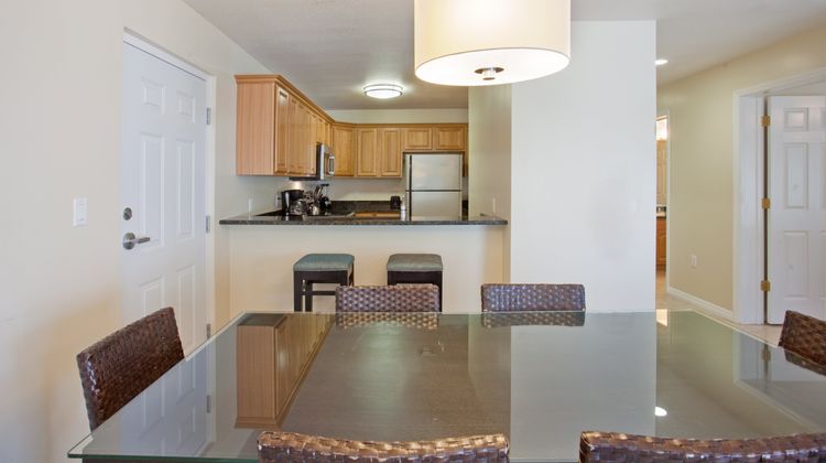 Holiday Inn Resort Grand Cayman Suite