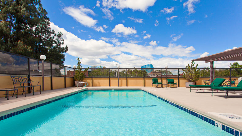 <b>Holiday Inn Sacramento Downtown - Arena Pool</b>. Images powered by <a href="https://leonardo.com/" title="Leonardo Worldwide" target="_blank">Leonardo</a>.