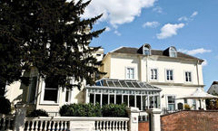 Episode Hotel