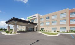 Holiday Inn Express & Suites Gaylord