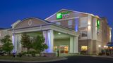 Holiday Inn Express & Suites Clarksville Exterior