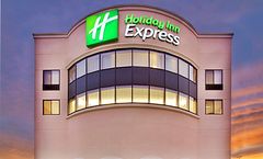 Holiday Inn Express Waterloo-Cedar Falls