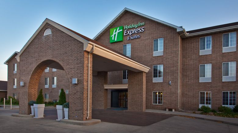 Holiday Inn Express  and  Suites Exterior. Images powered by <a href="http://www.leonardo.com" target="_blank" rel="noopener">Leonardo</a>.