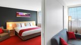 Holiday Inn Melbourne Airport Suite
