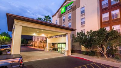 Holiday Inn Express/Suites Phoenix Arpt