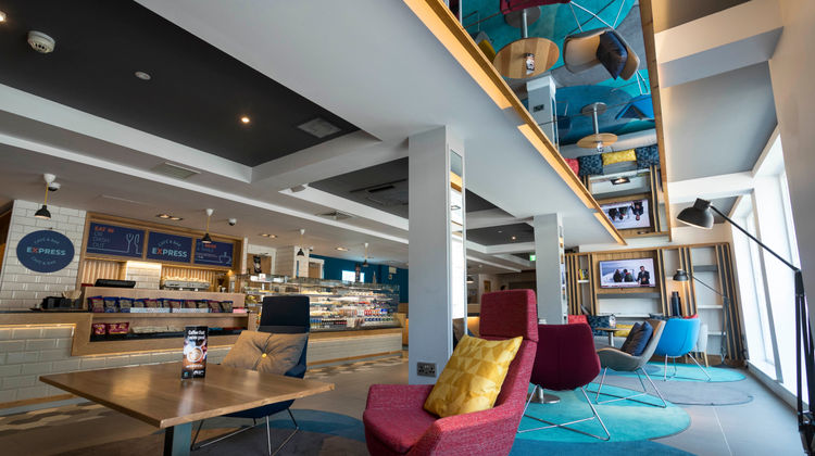 Holiday Inn Express Aberdeen City Centre Lobby
