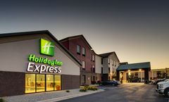 Holiday Inn Express & Suites Lebanon