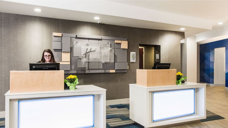 Holiday Inn Express Albany Downtown Lobby. Images powered by <a href="http://www.leonardo.com" target="_blank" rel="noopener">Leonardo</a>.