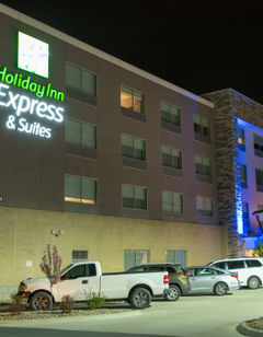Holiday Inn Express & Suites Southwest