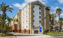 Candlewood Suites Anaheim-Resort Area