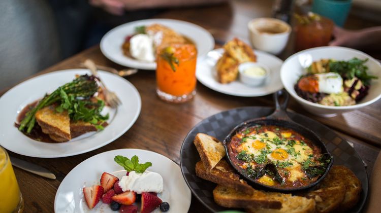 Oakhurst Inn Restaurant