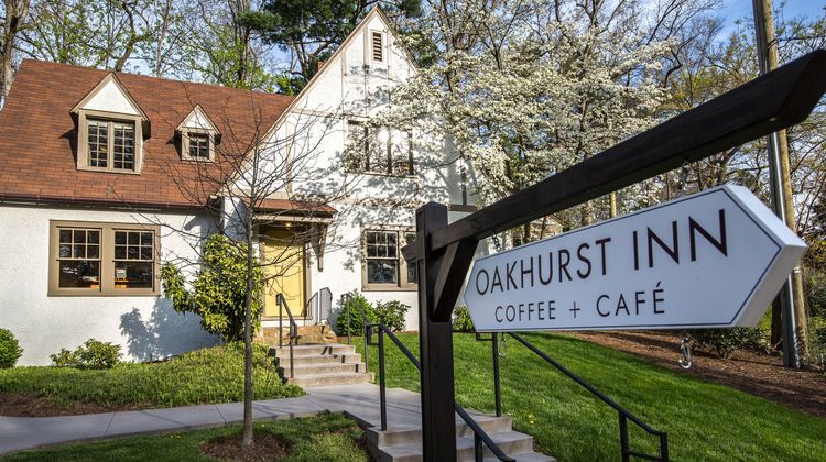 Oakhurst Inn Restaurant