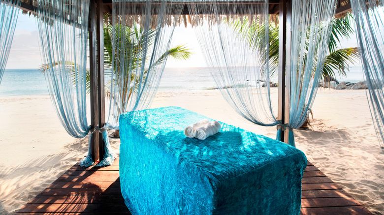 <b>Le Meridien Al Aqah Beach Resort Spa</b>. Images powered by <a href="https://leonardo.com/" title="Leonardo Worldwide" target="_blank">Leonardo</a>.