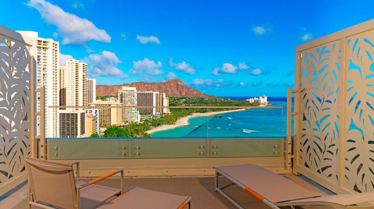 Moana Surfrider, a Westin Resort & Spa Suite