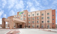 Holiday Inn Express And Suite East