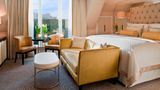 <b>Wellesley Knightsbridge, Luxury Collec Room</b>. Images powered by <a href="https://leonardo.com/" title="Leonardo Worldwide" target="_blank">Leonardo</a>.