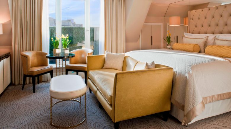 <b>Wellesley Knightsbridge, Luxury Collec Room</b>. Images powered by <a href="https://leonardo.com/" title="Leonardo Worldwide" target="_blank">Leonardo</a>.