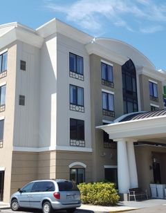 Holiday Inn Express USF-Busch Gardens