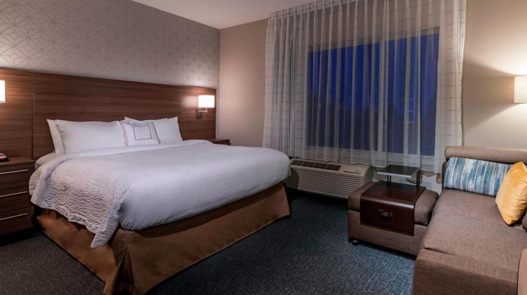 TownePlace Suites Leavenworth Suite