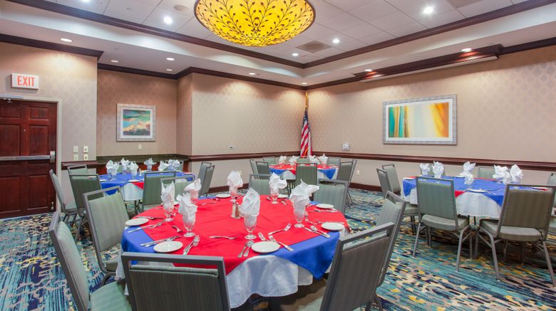 <b>Holiday Inn Hotel & Suites Ballroom</b>. Images powered by <a href="https://leonardo.com/" title="Leonardo Worldwide" target="_blank">Leonardo</a>.