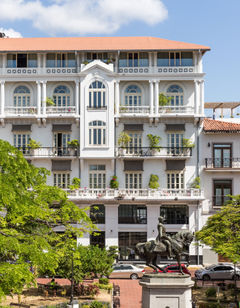 American Trade Hotel