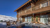 El Lodge Ski & Spa Resort Pool