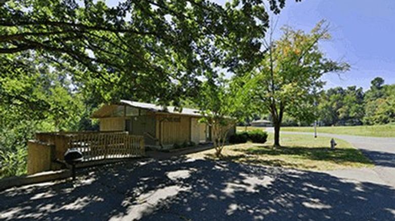 Kentucky Dam Village State Resort Park Exterior. Images powered by <a href="http://www.leonardo.com" target="_blank" rel="noopener">Leonardo</a>.