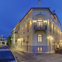 Home and Poetry Hotel